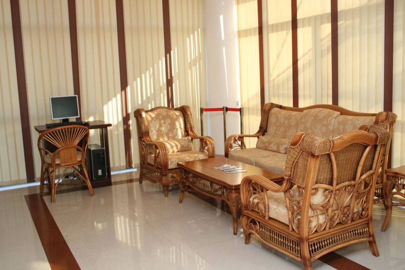 Denisa Hotel Otopeni Extérieur photo
