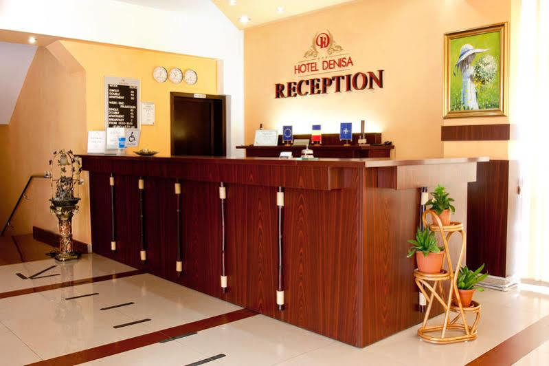 Denisa Hotel Otopeni Extérieur photo