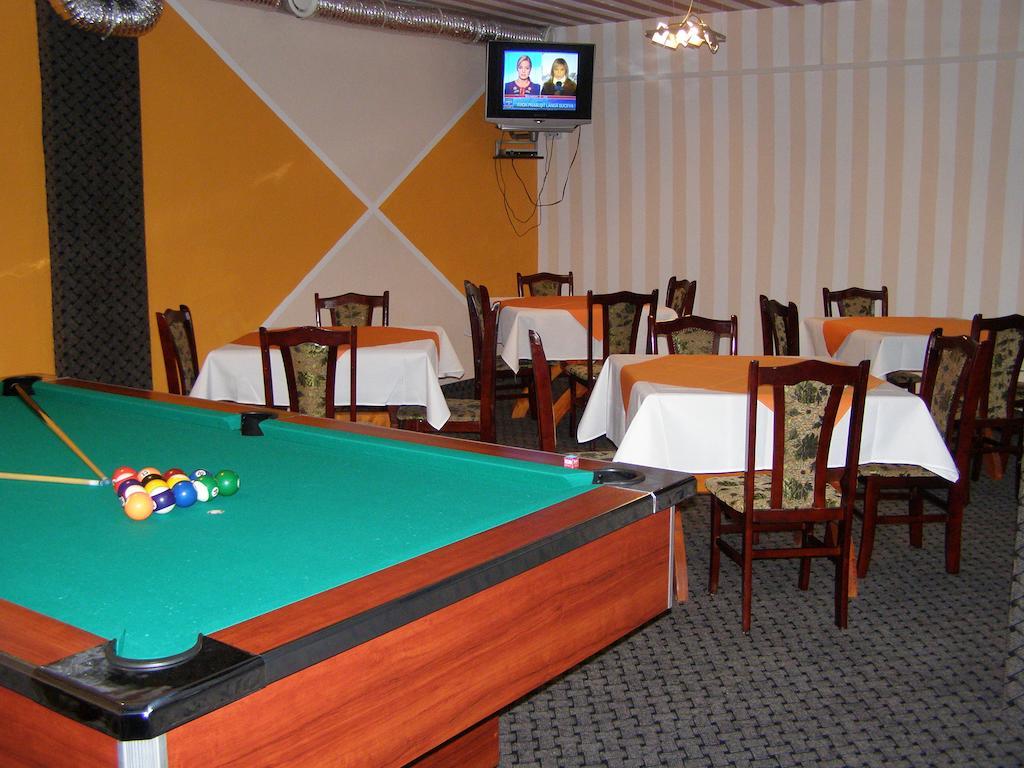 Denisa Hotel Otopeni Extérieur photo